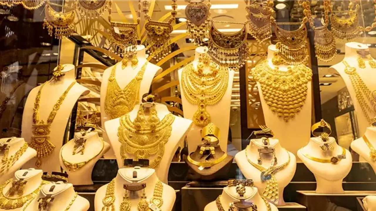 توقعات كبرى.. قفزة تاريخية لسعر أوقية الذهب لتصل إلى 6000 دولار عام 2026